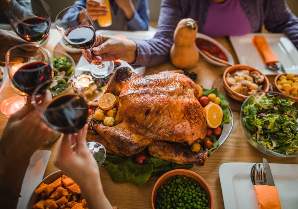 thanksgiving table turkey vine